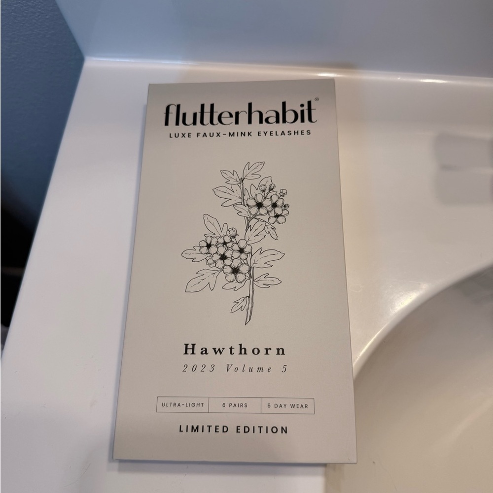 FlutterHabit Hawthorn lashes